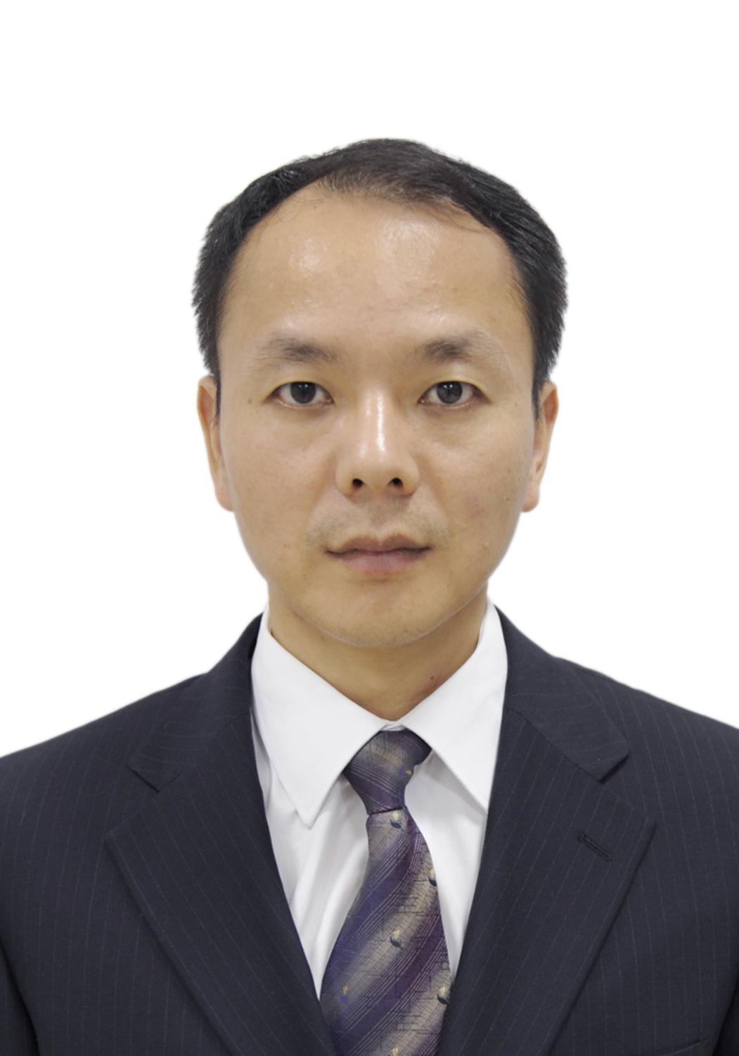 杨君中
